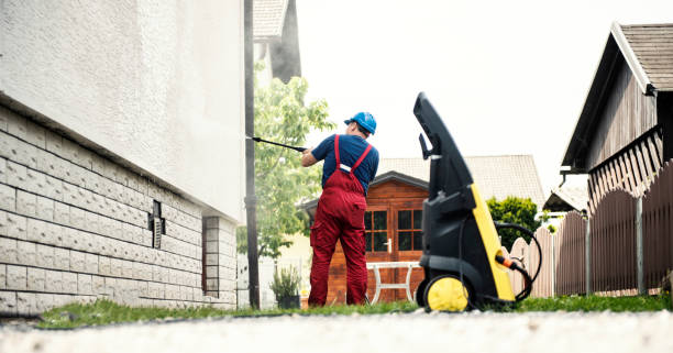 Best Deck Pressure Washing  in Swisher, IA